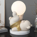 Luminária Ursinho de Resina - Luz noturna decorativa para quarto infantil. Design encantador com luz suave, disponível em várias cores. Perfeita para criar um ambiente aconchegante e seguro para crianças