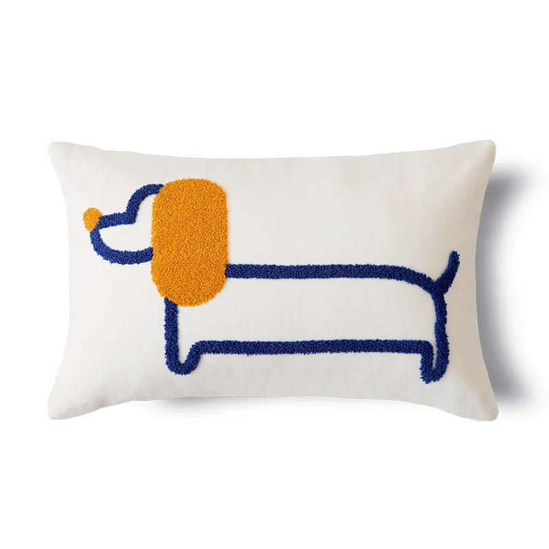 Capa de Almofada Cão Salsicha com estampa bordada, ideal para decoração de quarto infantil. Disponível em 100% algodão, com tamanhos versáteis e fácil de limpar. Perfeita para um ambiente lúdico e aconchegante