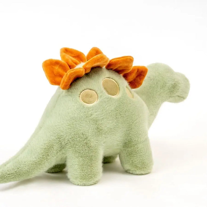 Dino de Pelúcia - Decoração lúdica e divertida para quarto infantil. Feito de algodão de alta qualidade, com costuras reforçadas e design encantador. Ideal para mães que buscam criar um ambiente acolhedor e seguro para seus filhos